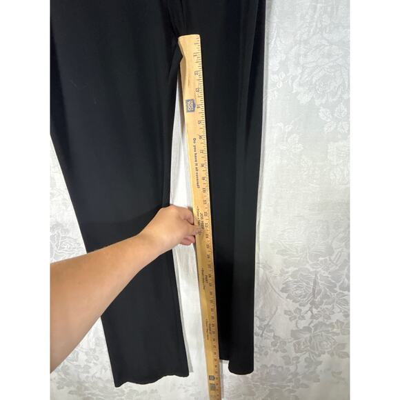 Sympli Pants 6 Black Pull On Straight Leg Made in Canada Minimalist Lightweight - Picture 4 of 9